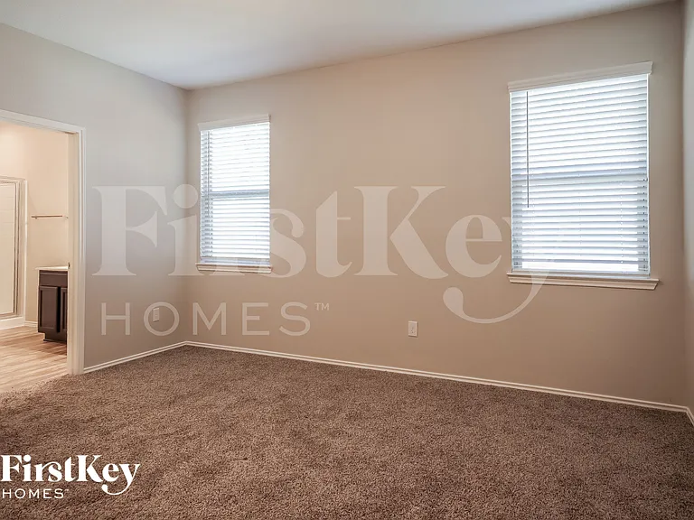 11506 Castle Nugent Ct — Photo 8