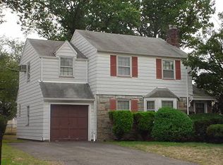 58 Elmwood Dr, Elmwood Park, NJ 07407