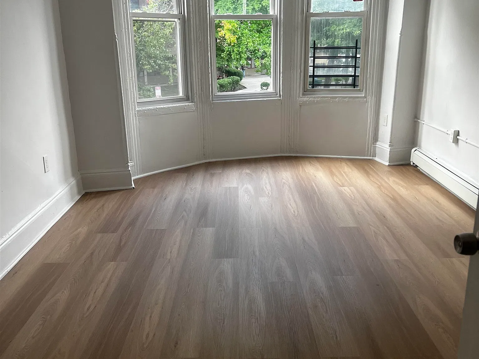 188 Ocean Ave — Photo 2