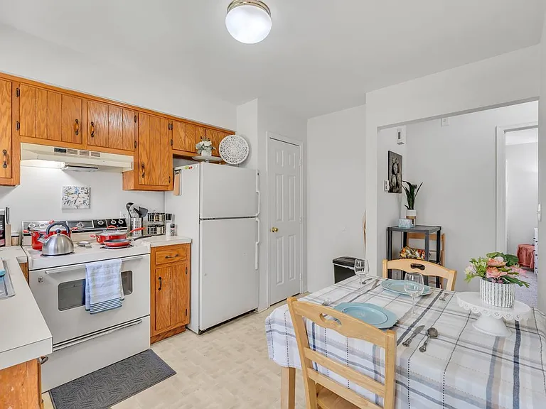 19 Limox Ln #B — Photo 26