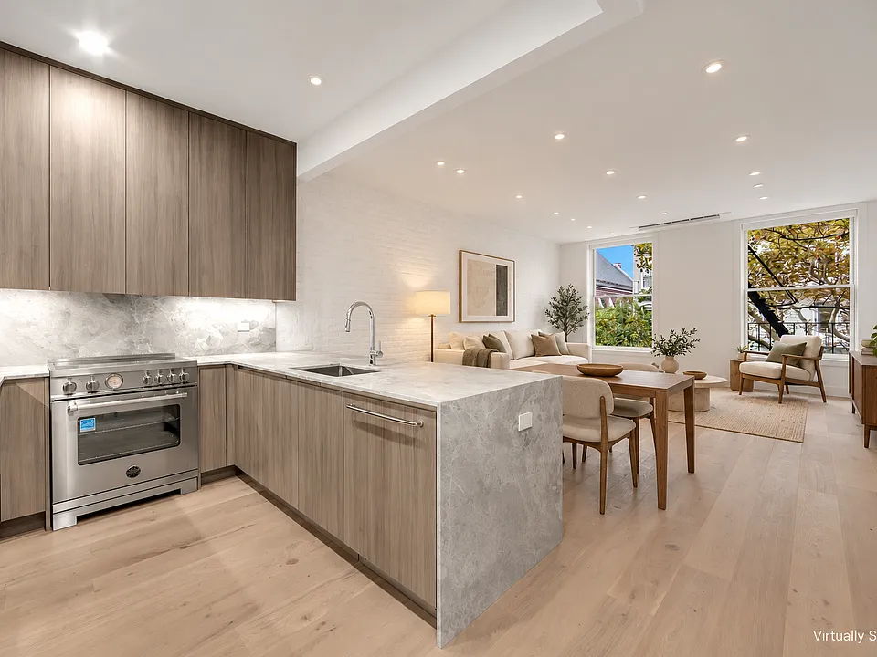 140 Summit St #2