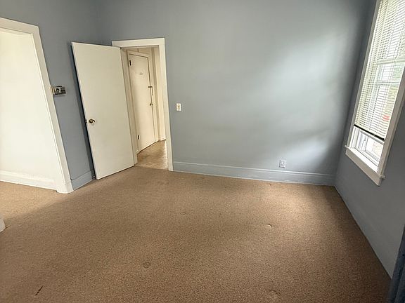 4th image of 42 N High St #2