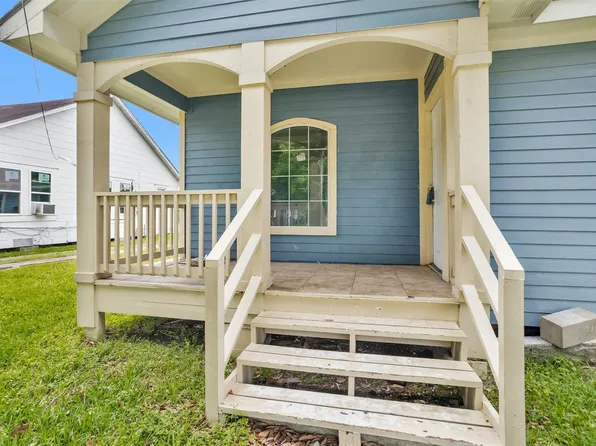 4522 Canal St, Houston, TX 77011