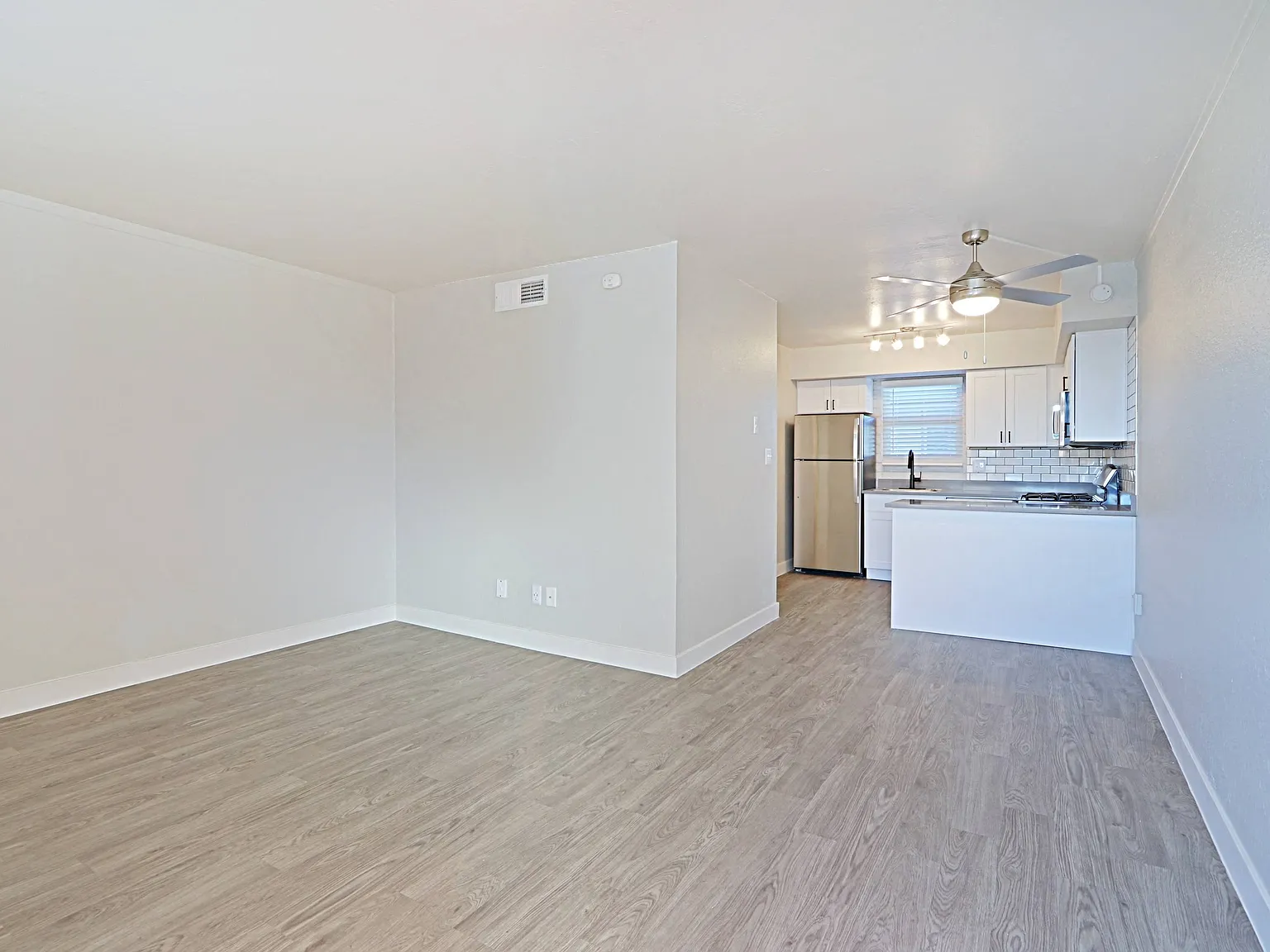 Allora Phoenix Apartments — Photo 4