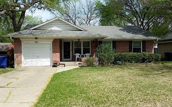 2nd image of 1817 Baxley Dr