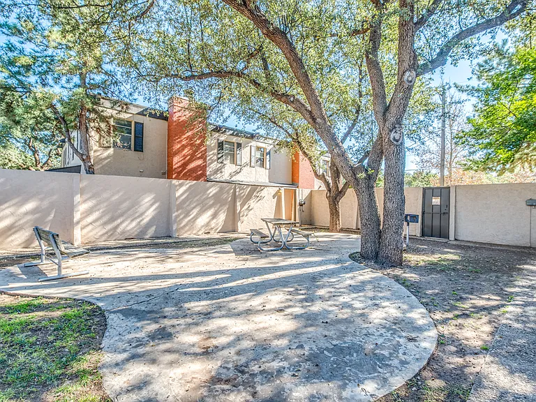 5302 Kenosha Ave — Photo 24