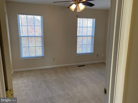 5th image of 1772 Tiger Lily Cir