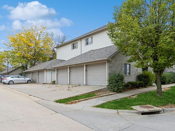 3rd image of 2867 Coral Ct APT 303