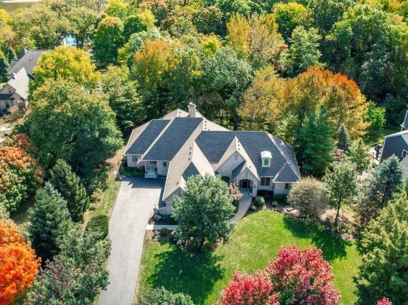 12 Canyon Ct, Yorkville, IL 60560