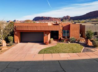 2085 N Tuweap Dr UNIT 13, Saint George, UT 84770
