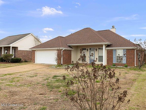 2nd image of 1108 Spanish Oak Dr