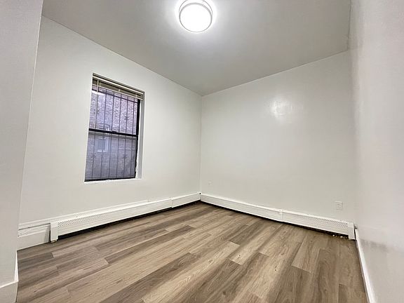 4th image of 168 Clinton Ave #3E