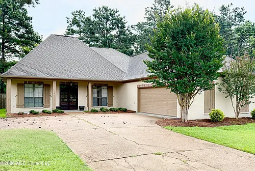 132 Hartfield Dr Photo 1