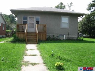 4235 Grand Ave, Omaha, NE 68111