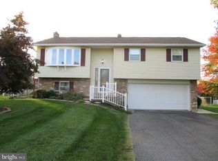 218 Melinda Dr, York, PA 17408