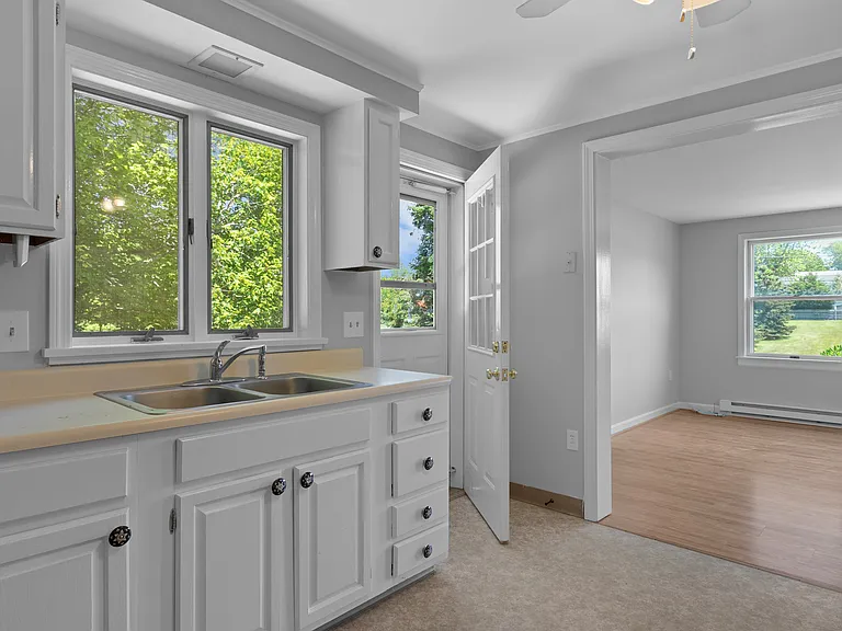 32 Prince Henry Ave #32 — Photo 4
