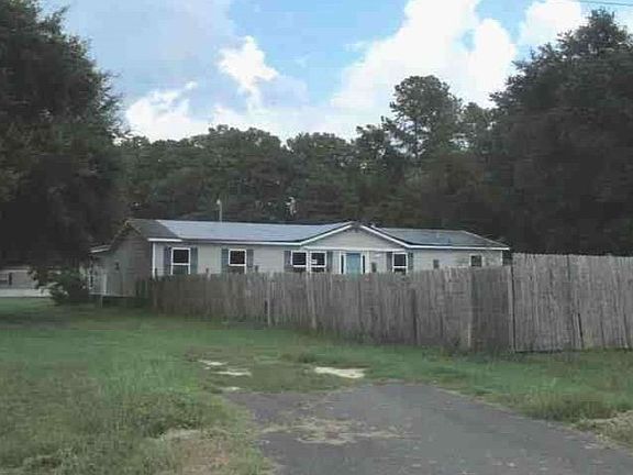 4th image of 628 Barn Rd
