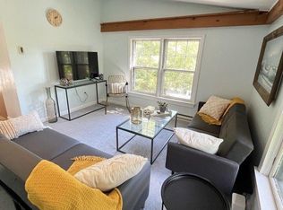 103 E Pattagansett Rd #B, Niantic, CT 06357