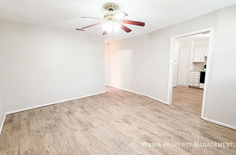 7303 Avenue X #105 — Photo 9