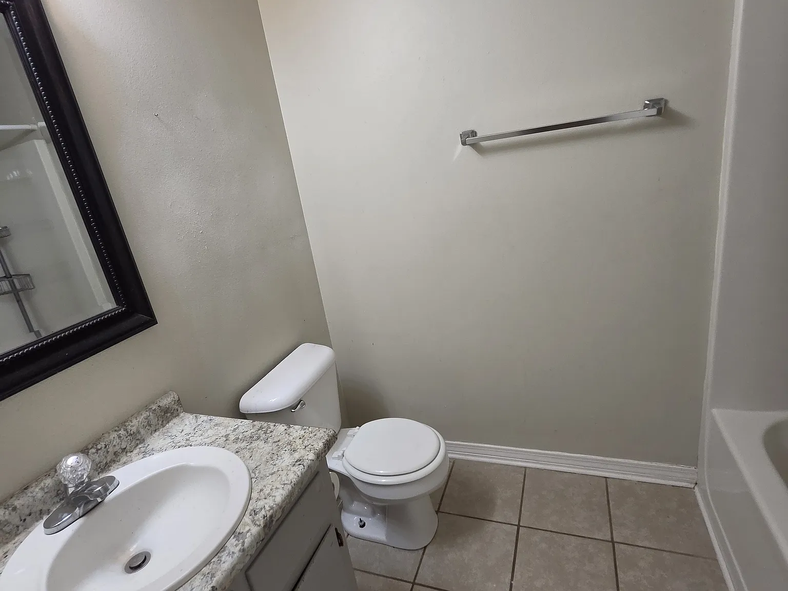 3 bed, 1210 sqft, $1,500 — Photo 2