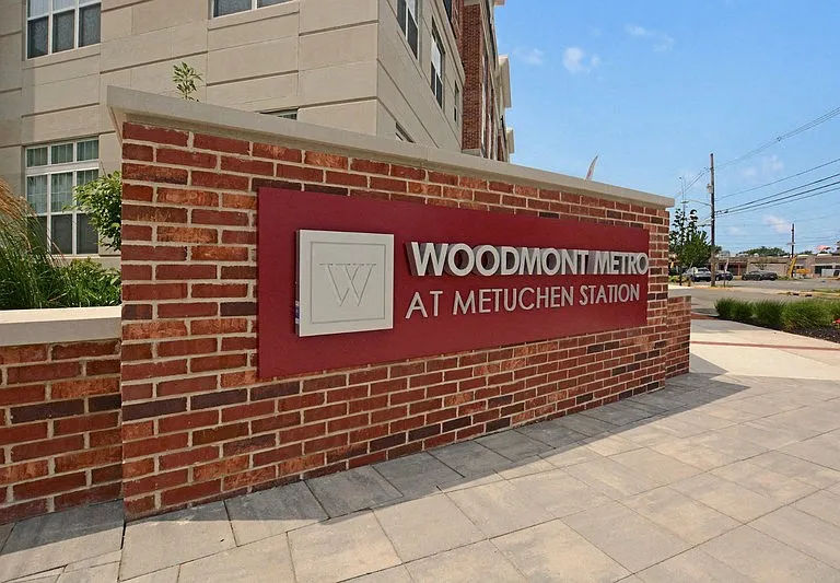 Woodmont Metro at Metuchen Station — Photo 3