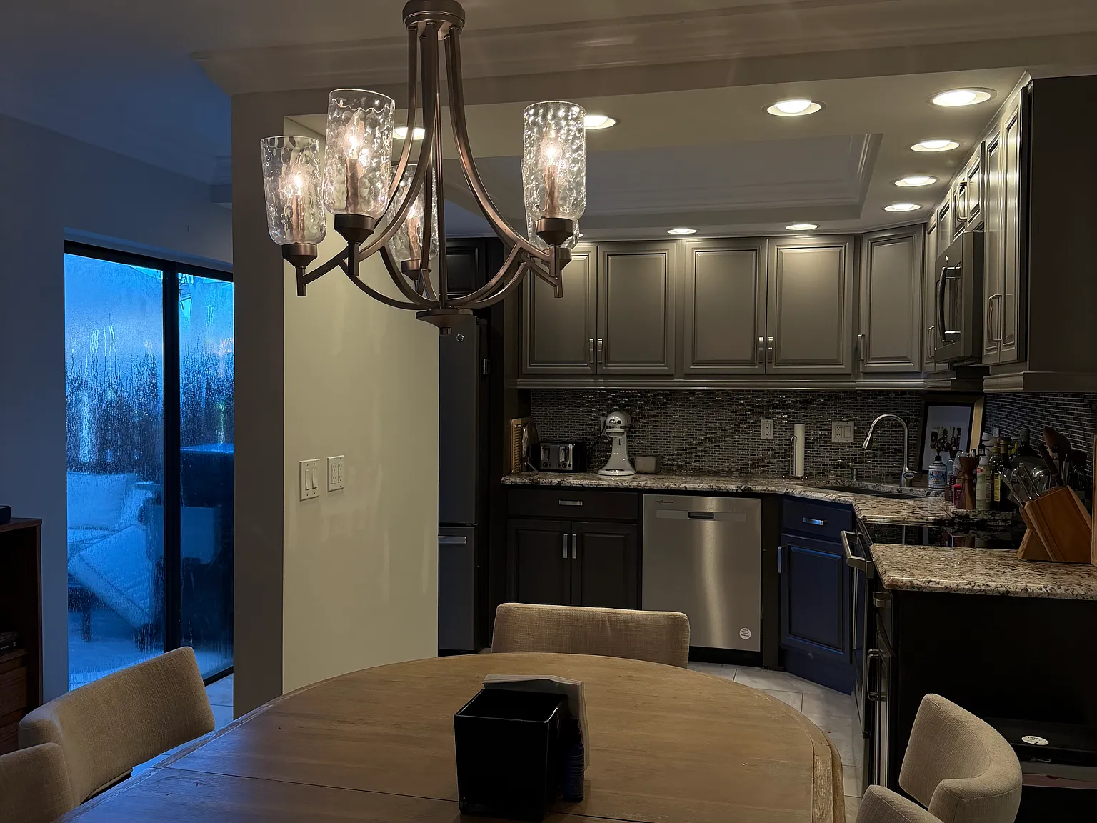 2 bed, 2.5 bath, 1470 sqft, $3,400 — Photo 3