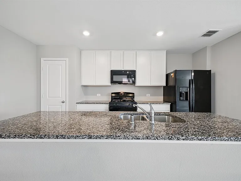 1326 Eldridge Pond St — Photo 8