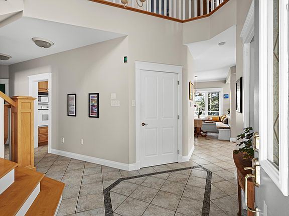 4th image of 1 Eagle Point Ln