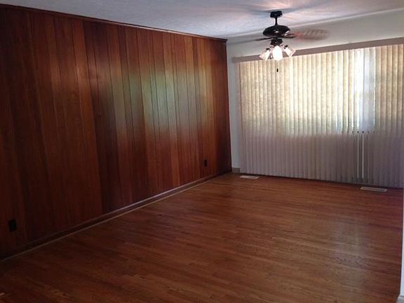 2nd image of 6430 Grove Dr