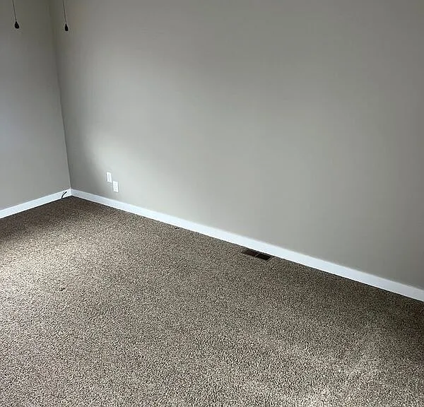 1238 E Guinevere St #2 — Photo 18