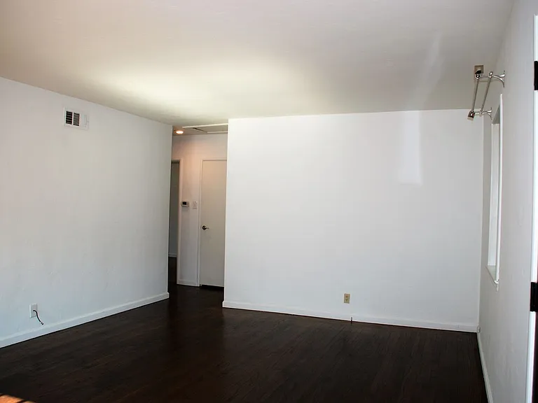 Tamalpais Avenue 52 — Photo 2