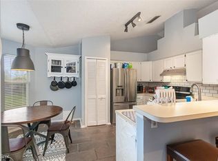 297 Country Landing Blvd, Apopka, FL 32703