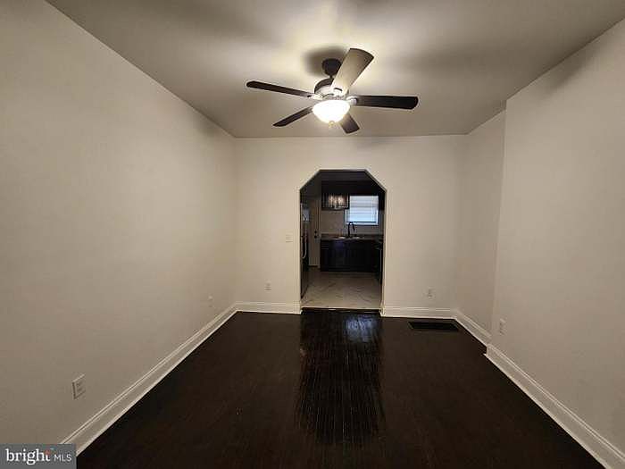 1st image of 409 S Mount St