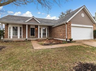 414 Dana Meadows Ln, Ballwin, MO 63021