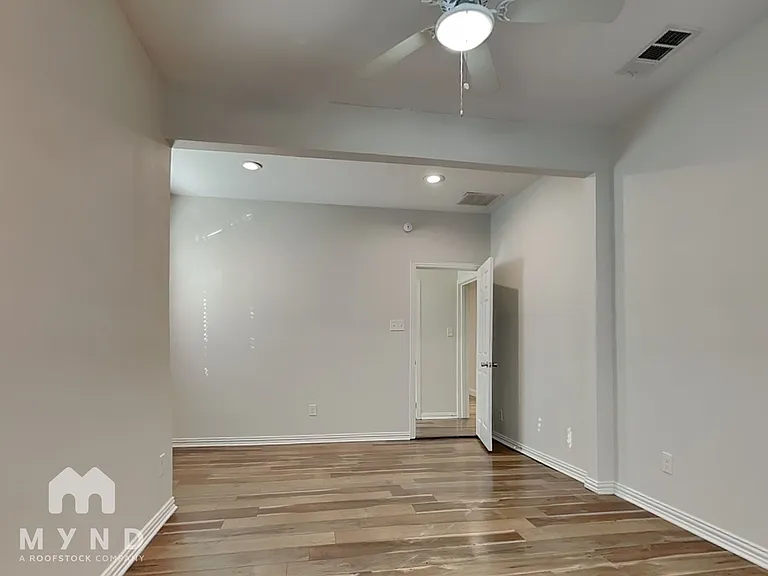 6024 Richmond Ave — Photo 9