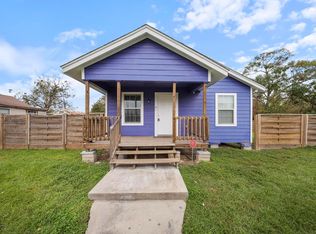 504 Stimpson St, Baytown, TX 77520
