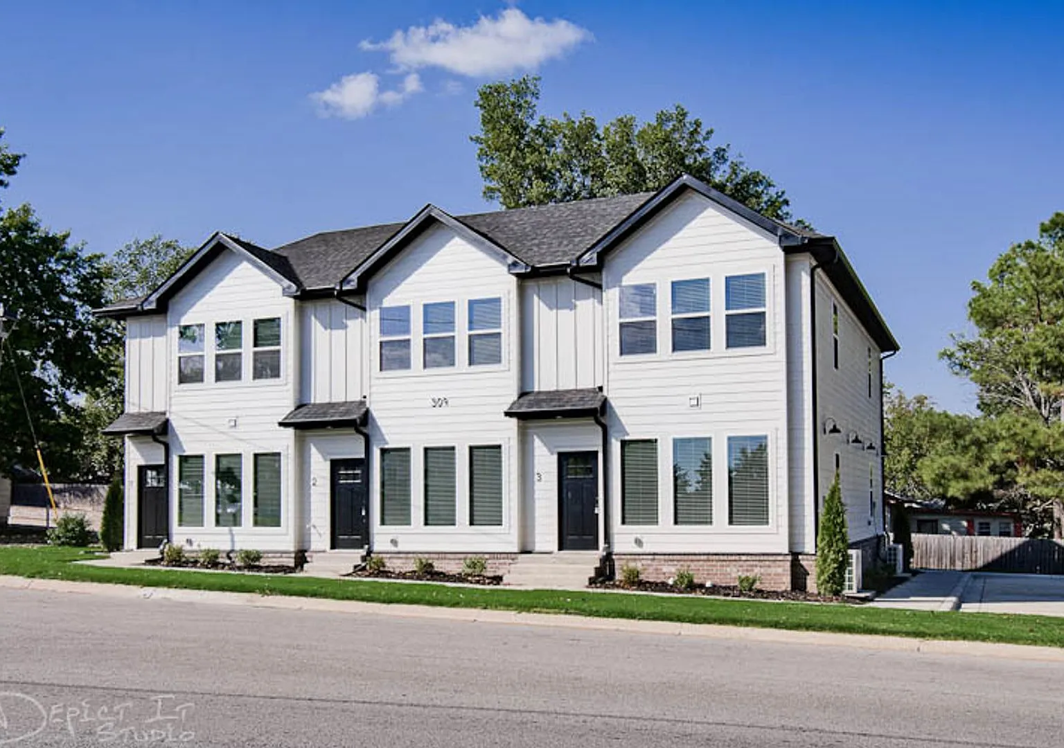Mountain Home - Newer Construction 1 Bedroom 1 Bath — Photo 1