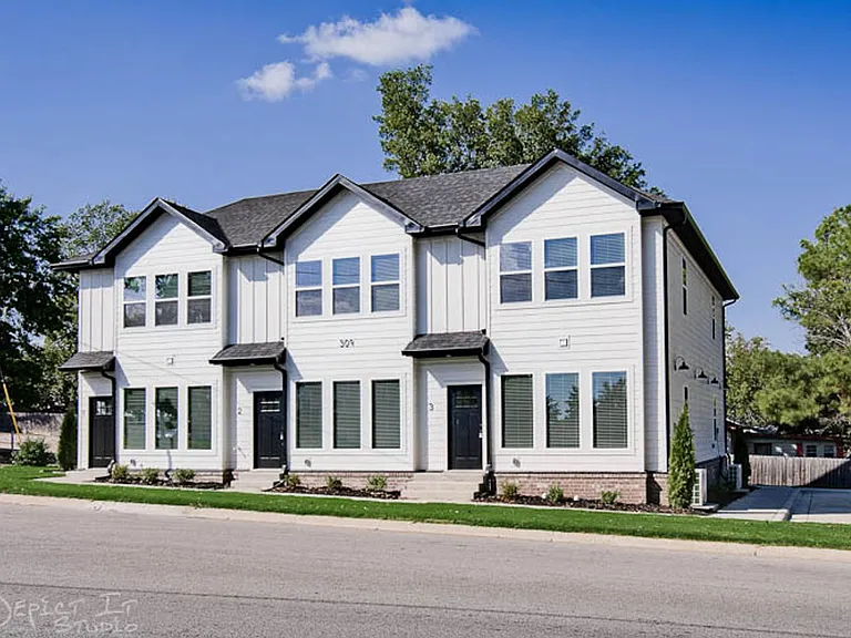 Mountain Home - New Construction 1 Bedroom 1 Bath — Photo 1