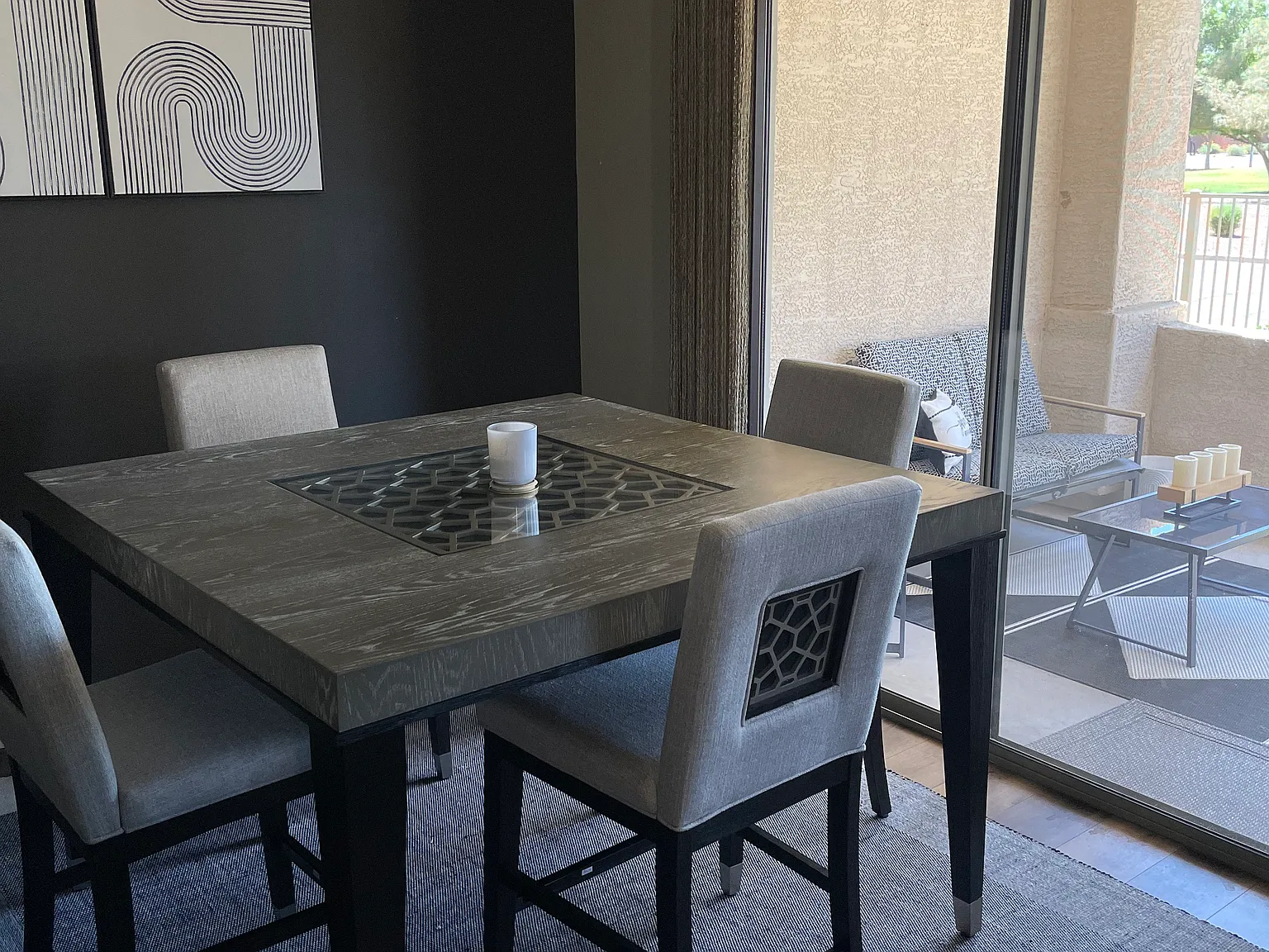 2 bed, 1117 sqft, $2,850 — Photo 3