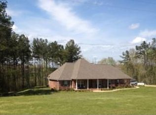 4595 Starling Center Rd, Walnut Grove, MS 39189
