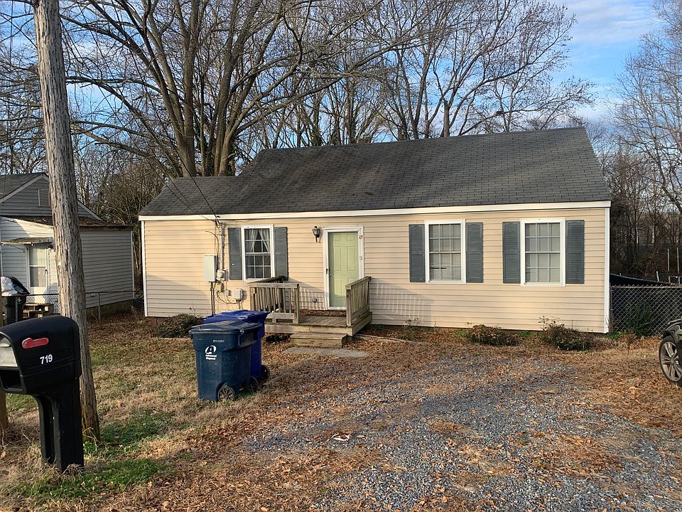 1st image of 719 N Buckoak St