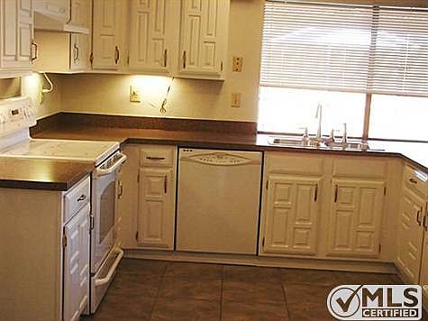 5th image of 3527 Whitney Dr