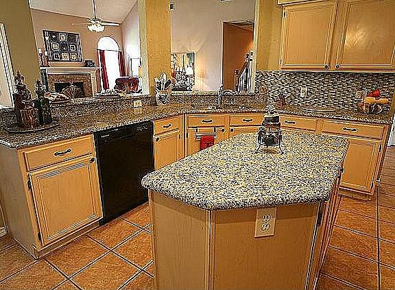 5th image of 1327 Bentley Dr