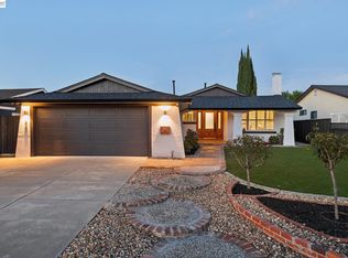 705 Los Huecos Dr, San Jose, CA 95123