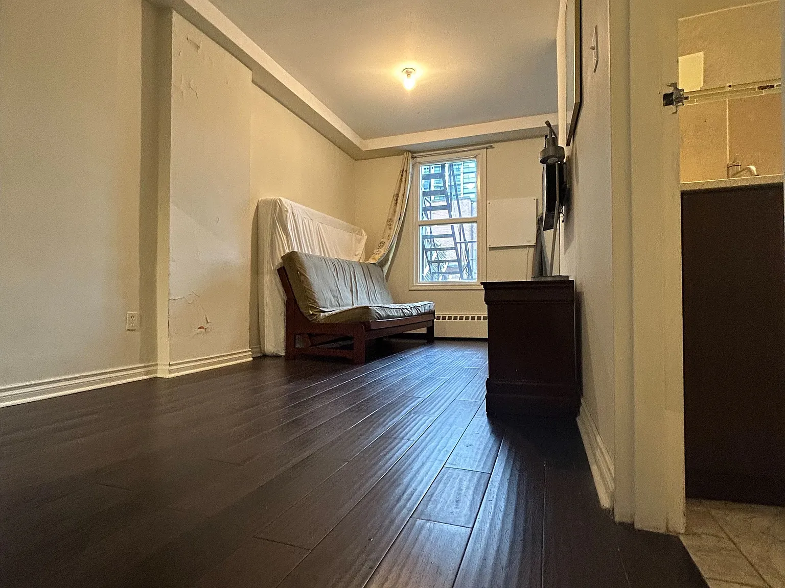 1 bed, $1,949 — Photo 4