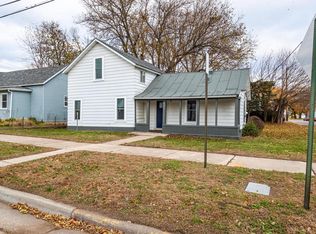 802 Charles STREET, La Crosse, WI 54603