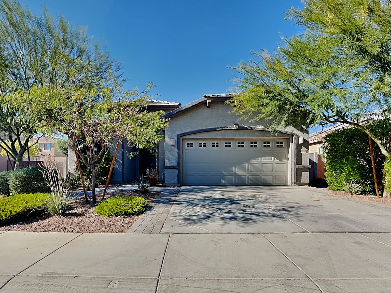 3 bed, 3.0 bath, 2028 sqft, $2,135 — Photo 1