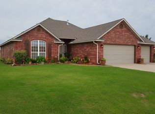 3554 Remington Place Rd, Norman, OK 73072