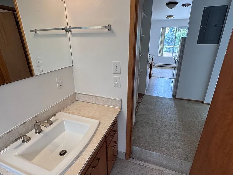 154 Valley St — Photo 25