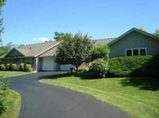 25284 N Edward Ln, Tower Lakes, IL
